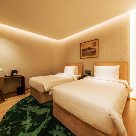 080 Transit Hotel, T2 Turuvekere Dış mekan fotoğraf