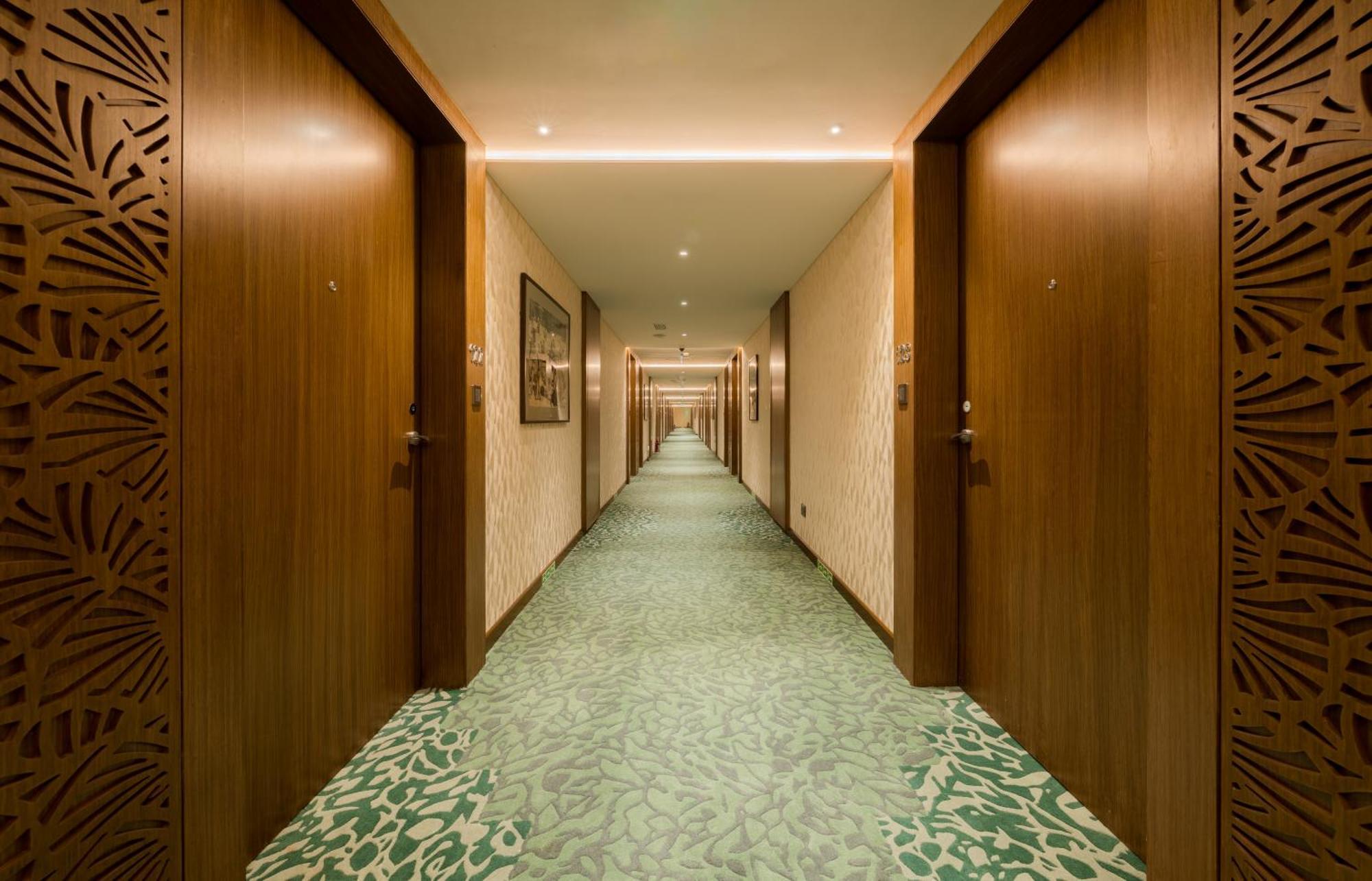 080 Transit Hotel, T2 Turuvekere Dış mekan fotoğraf
