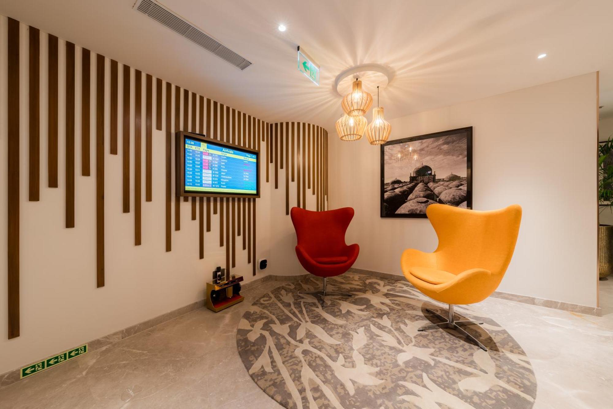 080 Transit Hotel, T2 Turuvekere Dış mekan fotoğraf